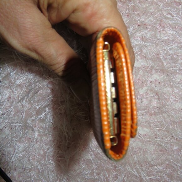 Louis Vuitton Vintage EPI Mandarin Orange key holder Full Inclusion - Picture 4 of 11